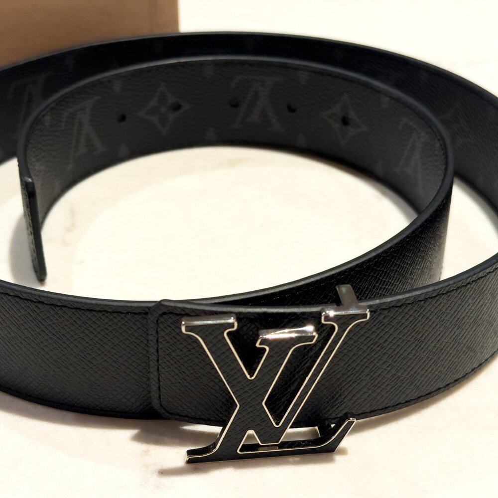 [LIKE NEW/UNWORN] Louis Vuitton LV Initiales 40MM Reversible Belt Size 90cm/36in